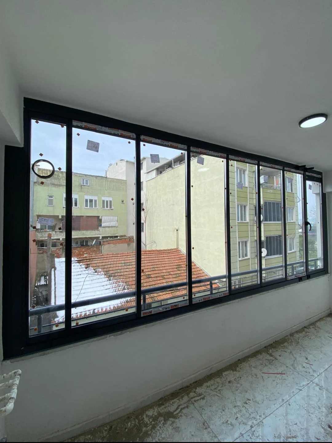 Cam Balkon Tek Cam M2